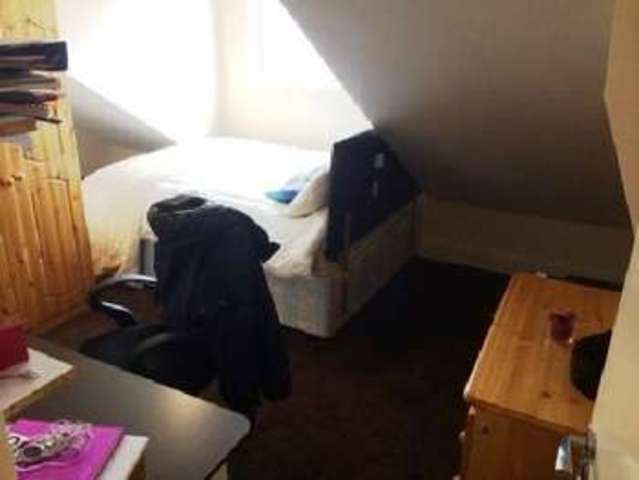  Image of 7 bedroom House Share to rent in Teignmouth Road Selly Oak Birmingham B29 at Selly Oak Bristol Selly Oak, B29 7AY