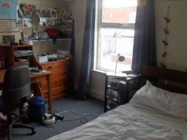  Image of 5 bedroom House Share to rent in Teignmouth Road Selly Oak Birmingham B29 at Selly Oak Bristol Selly Oak, B29 7BA