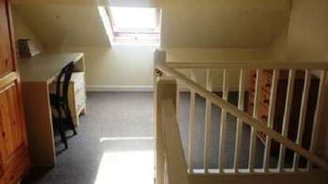  Image of 5 bedroom House Share to rent in Teignmouth Road Selly Oak Birmingham B29 at Selly Oak Bristol Selly Oak, B29 7BA