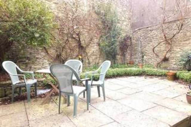  Image of 4 bedroom Town House for sale in Gumstool Hill Tetbury GL8 at Tetbury Gloucestershire, GL8 8DG