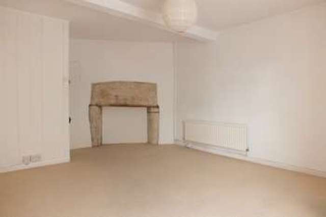  Image of 4 bedroom Town House for sale in Gumstool Hill Tetbury GL8 at Tetbury Gloucestershire, GL8 8DG