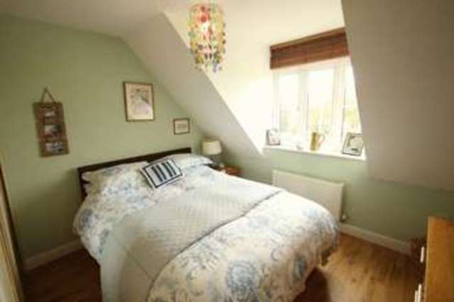  Image of 4 bedroom Detached house to rent in Thacker Way Norwich NR5 at Thacker Way  Norwich, NR5 9PS