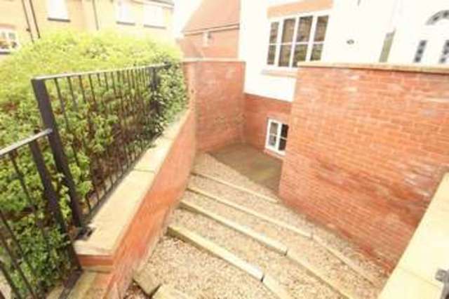  Image of 4 bedroom Detached house to rent in Thacker Way Norwich NR5 at Thacker Way  Norwich, NR5 9PS