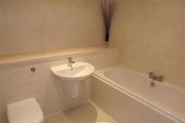  Image of 2 bedroom Flat to rent in Elphins Drive Warrington WA4 at Warrington, WA4 6BG