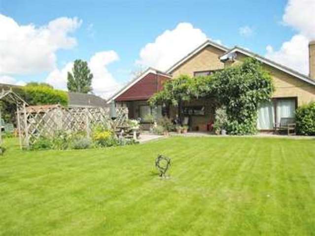  Image of 5 bedroom Detached house to rent in The Croft East Hagbourne Didcot OX11 at East Hagbourne, OX11 9LS