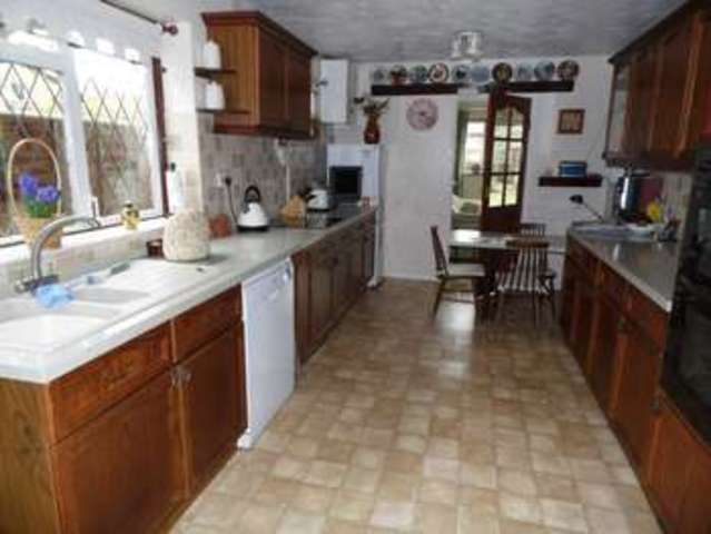  Image of 4 bedroom Semi-Detached house for sale in The Malyons Benfleet SS7 at The Malyons Thundersley Benfleet, SS7 1TU
