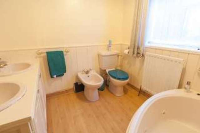  Image of 3 bedroom Bungalow for sale in The Paddocks Sutton Bonington Loughborough LE12 at Sutton Bonington, LE12 5NG