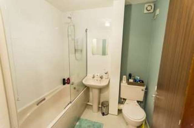  Image of 2 bedroom Flat for sale in The Pineways Oldbury B69 at The Pineways  Oldbury, B69 1JL