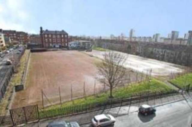  Image of 3 bedroom Flat for sale in Thornwood Drive Glasgow G11 at Thornwood Glasgow Partick, G11 7TT