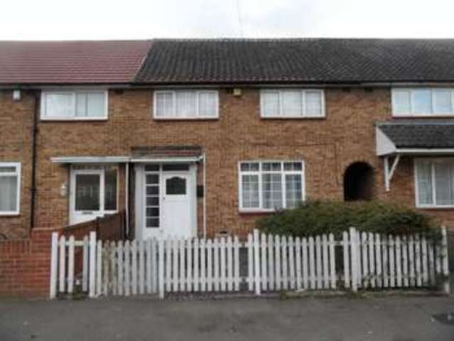  Image of 3 bedroom Terraced house for sale in Kennet Green South Ockendon RM15 at Kennet Green  South Ockendon, RM15 5RB