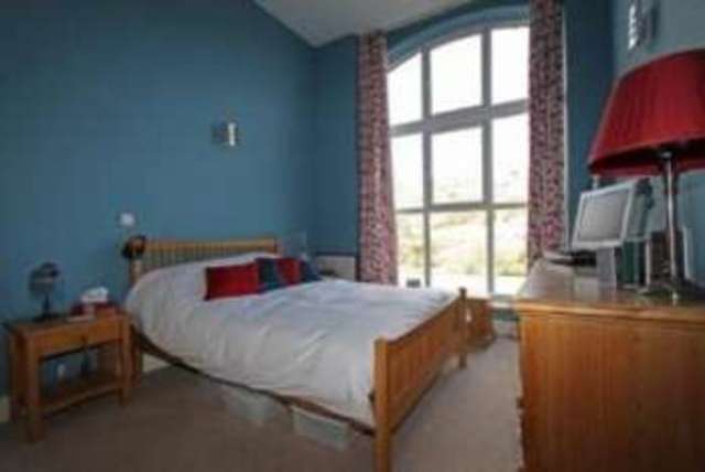  Image of 2 bedroom Flat for sale in Low Westwood Lane Linthwaite Huddersfield HD7 at Low Westwood Lane Huddersfield Linthwaite, HD7 5UN