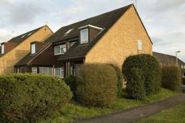  Image of 3 bedroom End of Terrace for sale in Tithebarn Grove Calcot Reading RG31 at Tithebarn Grove  Reading, RG31 7YX