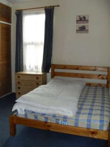  Image of 4 bedroom House Share to rent in Tiverton Road Selly Oak Birmingham B29 at Selly Oak Bristol Selly Oak, B29 6BU