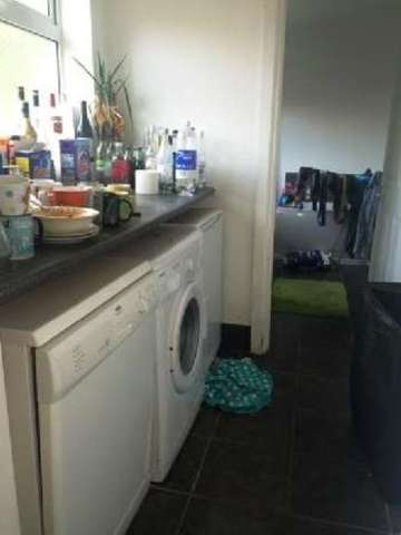  Image of 4 bedroom House Share to rent in Tiverton Road Selly Oak Birmingham B29 at Selly Oak Bristol Selly Oak, B29 6DB