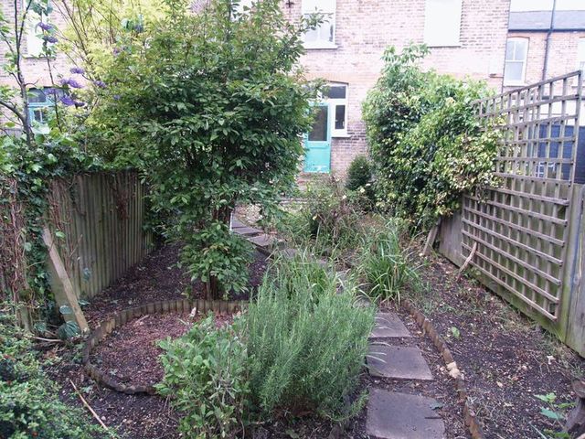  Image of 3 bedroom Terraced house to rent in Cedars Road London N21 at Cedars Road  Winchmore Hill, N21 3HB