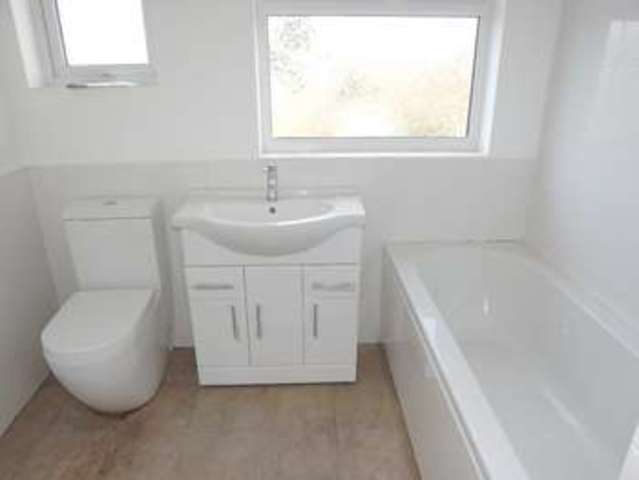  Image of 3 bedroom Terraced house for sale in Tolworth Road Tolworth Surbiton KT6 at Tolworth Surrey Tolworth, KT6 7SZ