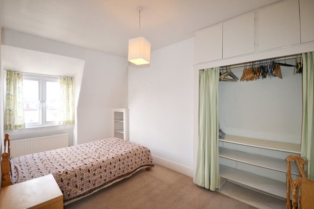  Image of 4 bedroom Flat to rent in Topsfield Parade Tottenham Lane London N8 at Topsfield Parade  Crouch End, N8 8QA
