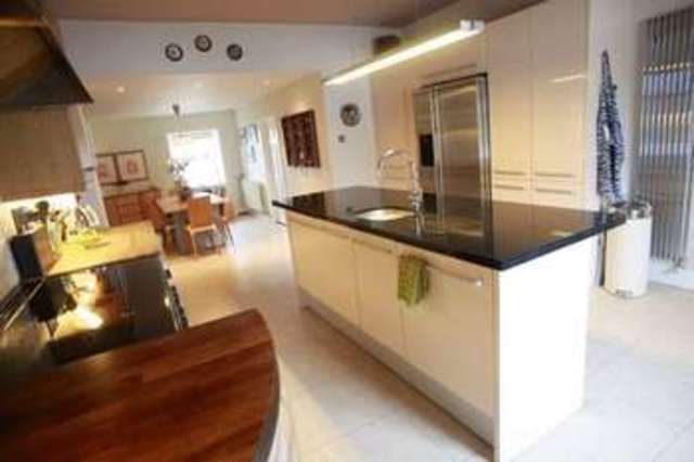  Image of 5 bedroom Property for sale in Carwood Road Biggar ML12 at Biggar, ML12 6LX
