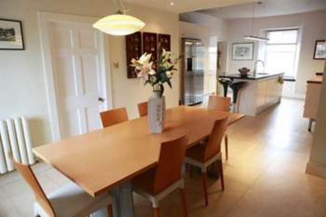  Image of 5 bedroom Property for sale in Carwood Road Biggar ML12 at Biggar, ML12 6LX