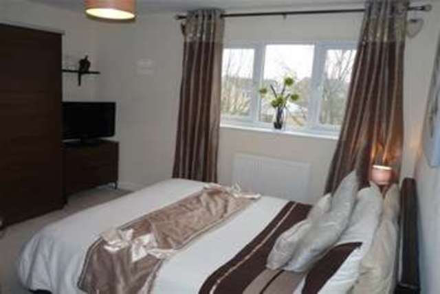  Image of 2 bedroom Detached house to rent in Trafalgar Way Glen Parva Leicester LE2 at Leicester, LE2 9UP