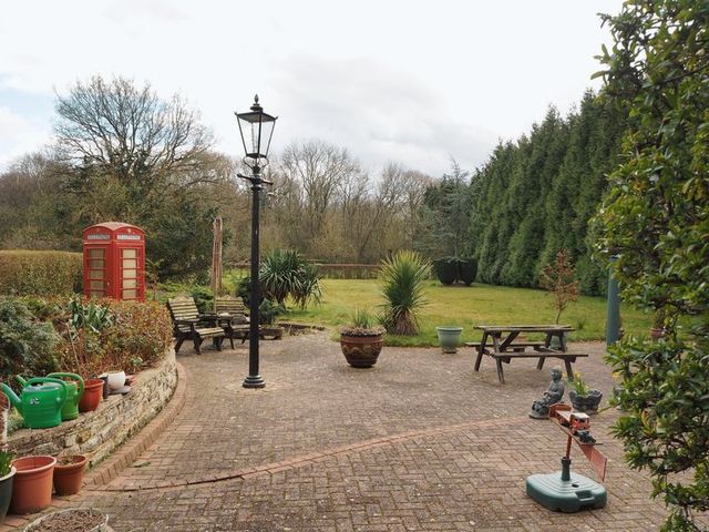 Image of 4 bedroom Detached house for sale in Beckingham Road Coddington Newark NG24 at Treetops, Beckingham Road Coddington Newark, NG24 2QU