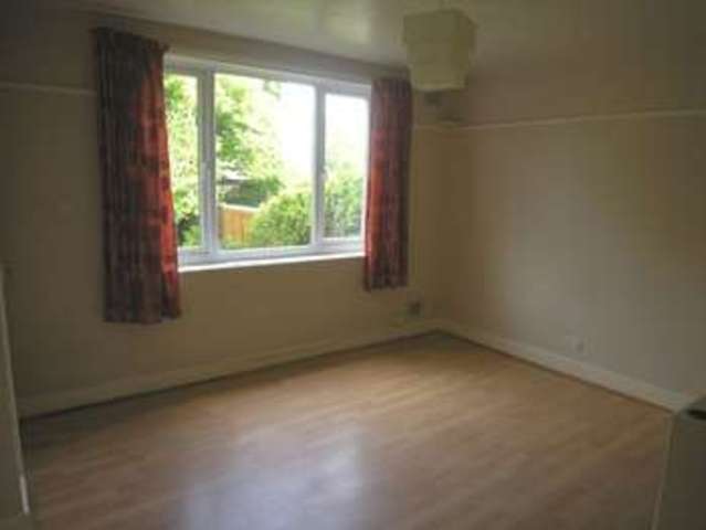  Image of 2 bedroom Terraced house to rent in Trenchard Close Newton Nottingham NG13 at Trenchard Close  Newton, NG13 8HF