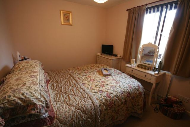  Image of 2 bedroom Terraced house to rent in Trent Road Didcot OX11 at Trent Road  Didcot, OX11 7RB