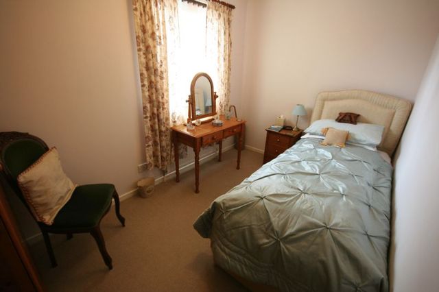  Image of 2 bedroom Terraced house to rent in Trent Road Didcot OX11 at Trent Road  Didcot, OX11 7RB