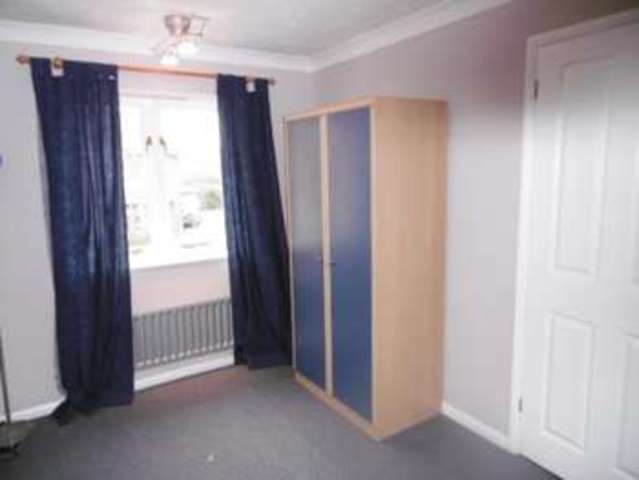  Image of 3 bedroom Property to rent in Troon Gardens Luton LU2 at Troon Gardens  LUTON, LU2 7GB