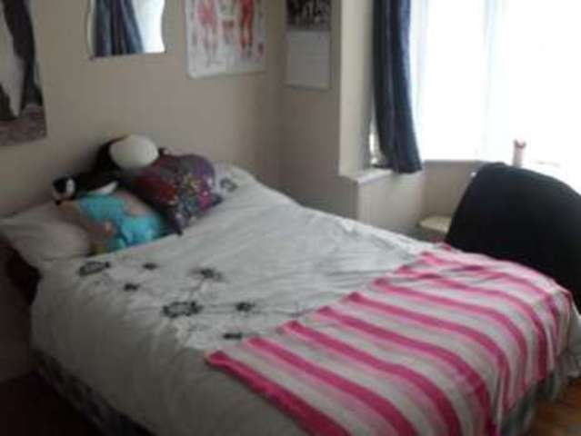  Image of 4 bedroom House Share to rent in Umberslade Road Selly Oak Birmingham B29 at Selly Oak Bristol Selly Oak, B29 7SB