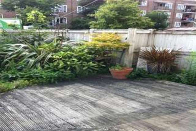  Image of 2 bedroom Flat to rent in Bruce Road London E3 at London, E3 3NH