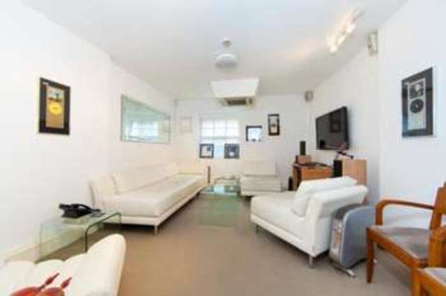  Image of Detached house for sale in Uxbridge Street London W8 at Kensington London Holland Park, W8 7TQ