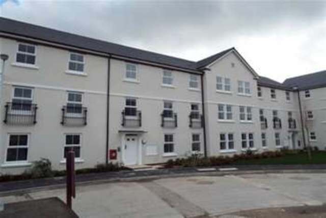  Image of 2 bedroom Flat to rent in Chester Road Warrington WA4 at Warrington, WA4 6ES