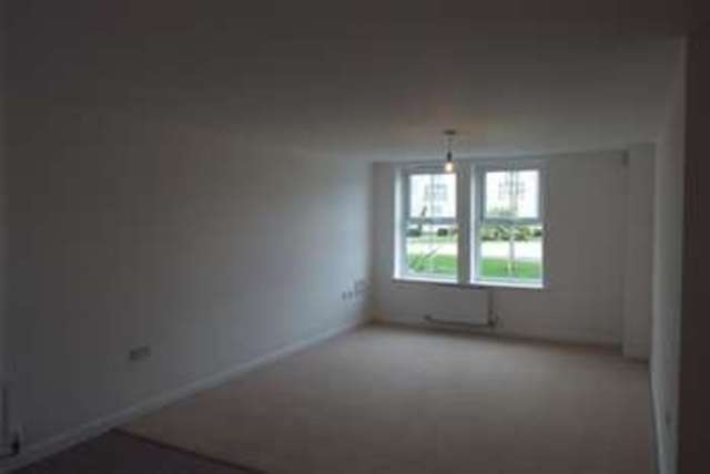  Image of 2 bedroom Flat to rent in Chester Road Warrington WA4 at Warrington, WA4 6ES