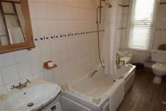  Image of 3 bedroom Detached house to rent in Wadbrough Road Sheffield S11 at Sheffield, S11 8RF