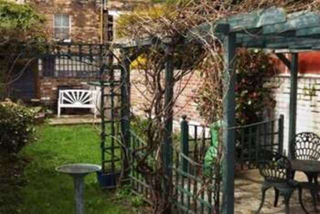 Image of 3 bedroom Detached house to rent in Wadbrough Road Sheffield S11 at Sheffield, S11 8RF