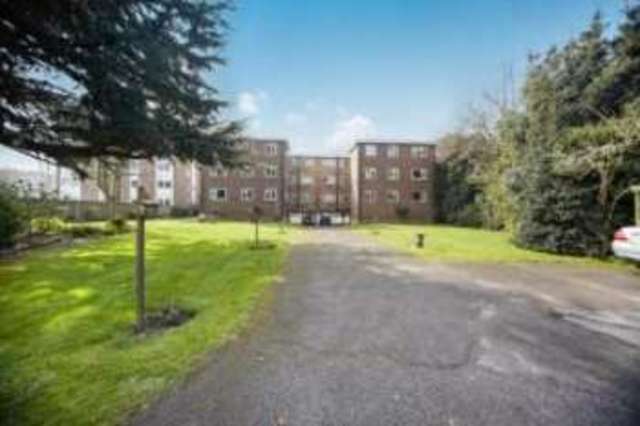  Image of 2 bedroom Flat for sale in Copers Cope Road Beckenham BR3 at 28 Copers Cope Road Beckenham Beckenham, BR3 1NQ