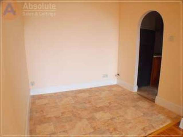 Image of 2 bedroom Flat for sale in Warren Road Torquay TQ2 at Warren Road  Torquay, TQ2 5TL