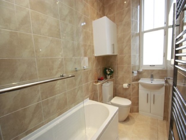  Image of 3 bedroom Flat to rent in Warrender Park Road Edinburgh EH9 at Edinburgh, EH9 1ES