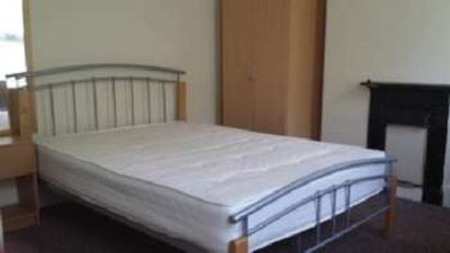  Image of 3 bedroom House Share to rent in Warwards Lane Stirchley Birmingham B29 at Selly Oak Bristol Selly Oak, B29 7QR