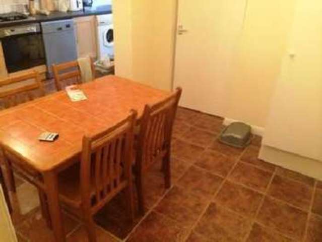  Image of 6 bedroom House Share to rent in Warwards Lane Stirchley Birmingham B29 at Selly Oak Bristol Selly Oak, B29 7RD