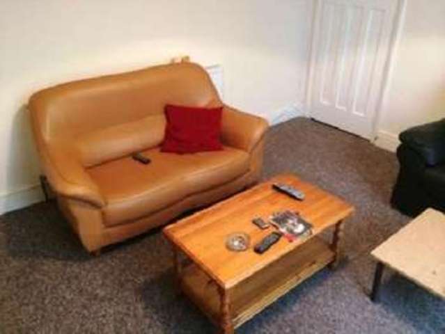  Image of 6 bedroom House Share to rent in Warwards Lane Stirchley Birmingham B29 at Selly Oak Bristol Selly Oak, B29 7RD