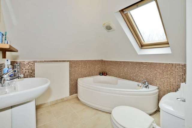  Image of 2 bedroom Maisonette for sale in Warwick Road Thames Ditton KT7 at Warwick Road  Thames Ditton, KT7 0PR