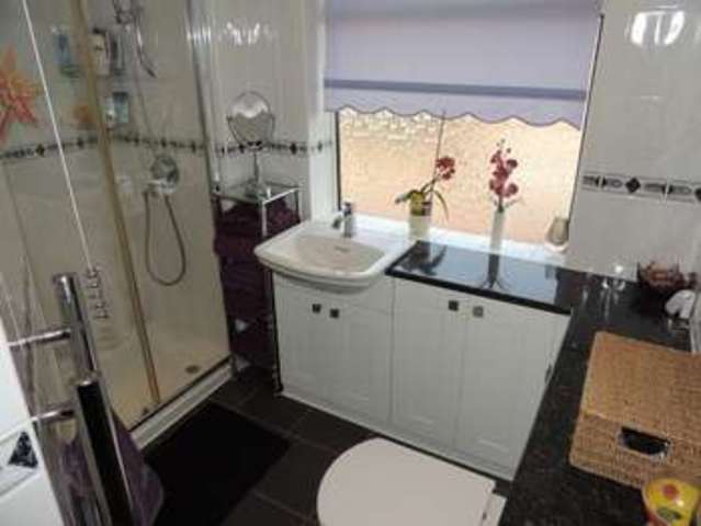  Image of 3 bedroom Detached house for sale in Water Eaton Road Bletchley Milton Keynes MK2 at Water Eaton Road Bletchley Milton Keynes, MK2 3AG