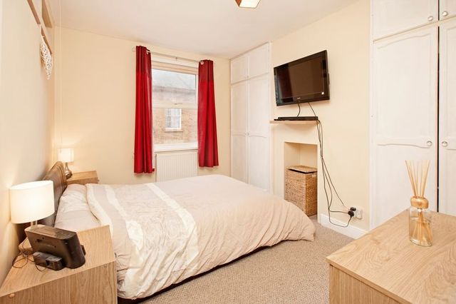 Image of 2 bedroom Terraced house for sale in Wellbrook Street Tiverton EX16 at Wellbrook Street  Tiverton, EX16 5JW