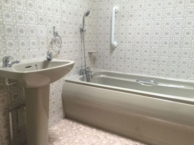  Image of 2 bedroom Flat to rent in Wellington Road Bournemouth BH8 at Wellington Road  Bournemouth, BH8 8JJ