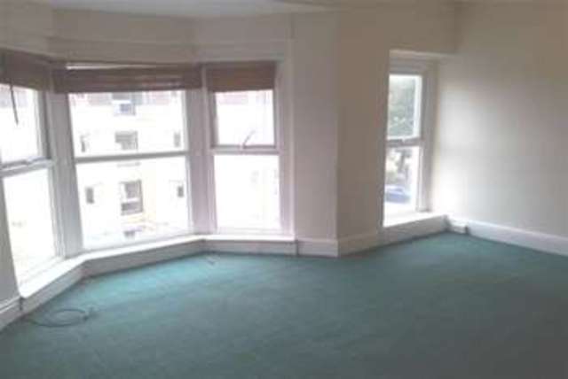 Image of 1 bedroom Flat to rent in Wellington Terrace Morecambe LA4 at Morecambe, LA4 5LW