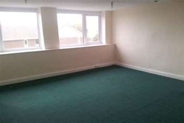  Image of 1 bedroom Flat to rent in Wellington Terrace Morecambe LA4 at Morecambe, LA4 5LW