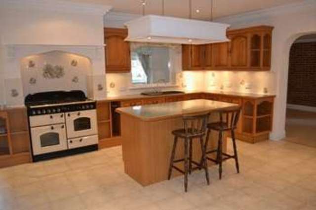  Image of 5 bedroom Detached house to rent in West Harling Road East Harling Norwich NR16 at West Harling Road East Harling Norwich, NR16 2SQ