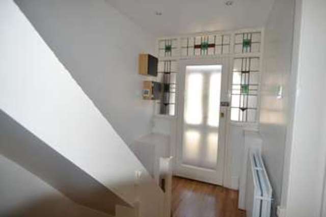 Image of 3 bedroom Semi-Detached house to rent in West Park Avenue Northfield Birmingham B31 at West Park Avenue Northfield Birmingham, B31 5BH